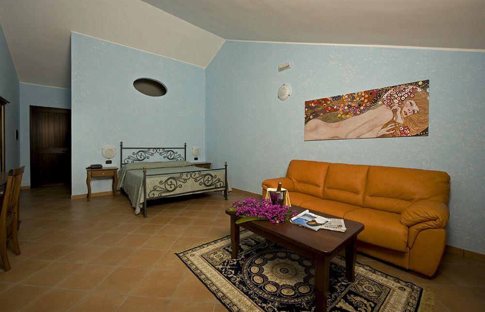 Villaggio Hotel Lido San Giuseppe Briatico Exterior photo