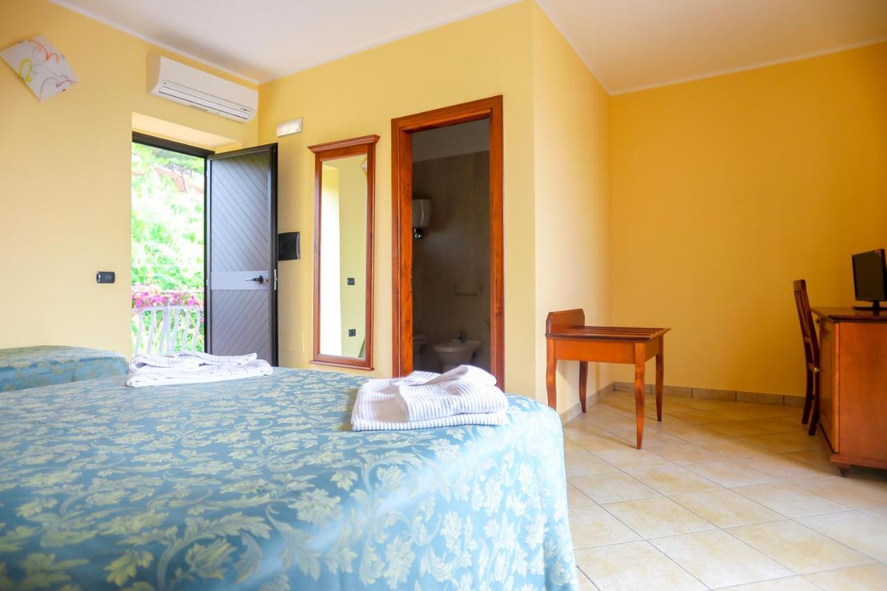 Villaggio Hotel Lido San Giuseppe Briatico Exterior photo